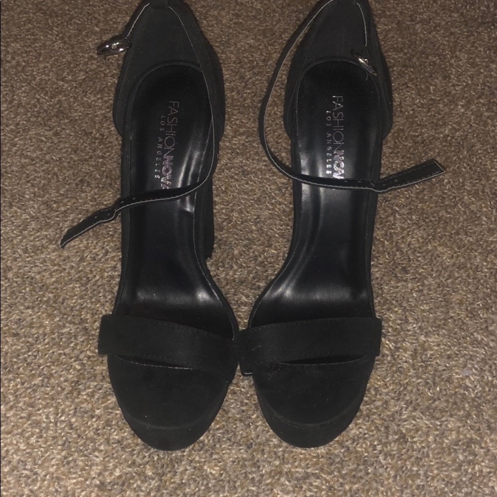 Fashion nova heels